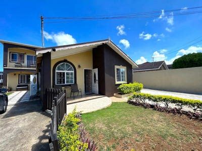 House For Rent: RHYNE PARK VILLAGE, 377 .